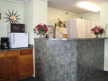 Top Hill Motel Saratoga Springs Bagian luar foto